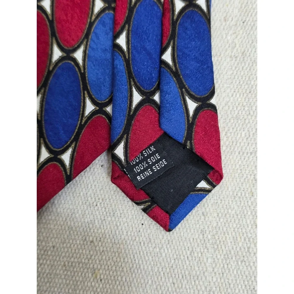 Bachrach Mens Silk Necktie Blue‎ Red Geometric Oval Pattern Made in Italy